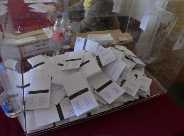 Урни, избори