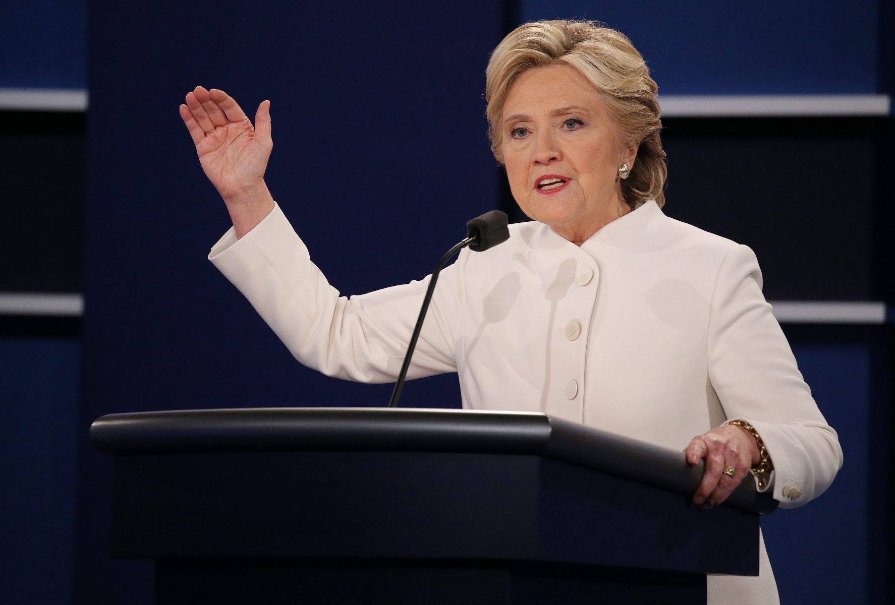 epa05593113 Democratic candidate Hillary Clinton during the final Presidential Debate at the University of Nevada-Las Vegas in Las Vegas, Nevada, USA, 19 October 2016. The debate is the final of three Presidential Debates and one Vice Presidential Debate before the US National Election on 08 November 2016. EPA/GARY HE
