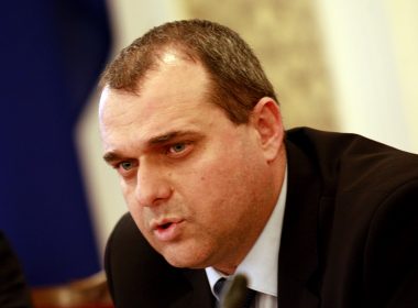 Искрен Веселинов ВМРО Обединени партиоти политики доходи пенсии демография бедност