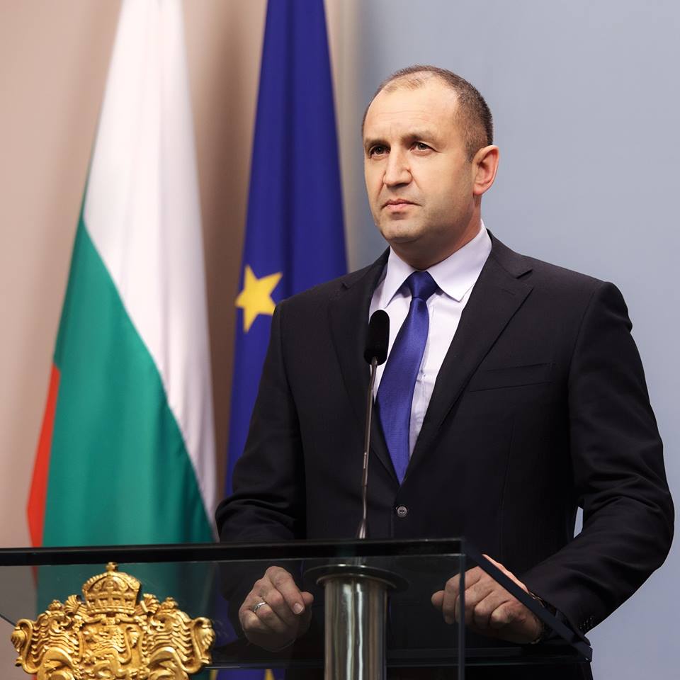 звание консултации демократичния