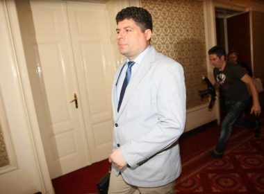 Мирослав Николов