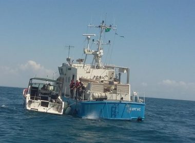 яхта румънци граничари кораб спасителна операция
