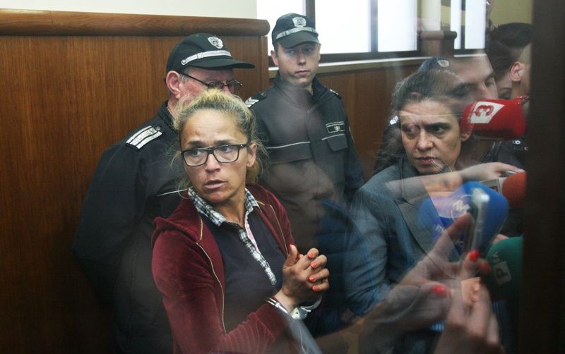 Десислава Иванчева арест съд решение