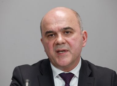 Бисер Петков стратегия законодателство деца родители социални работници