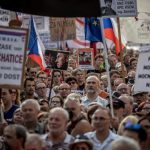 В Прага: Хиляди на протест да бранят парите на обществените медии