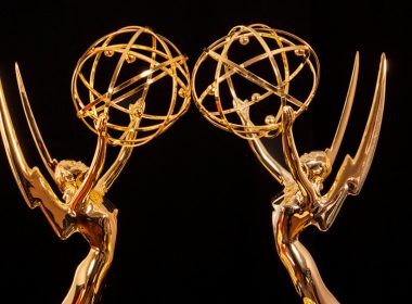 наградите Еми водещ церемония сериали