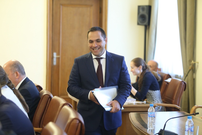Емил Караниколов