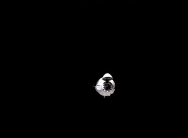 Dragon, SpaceX, Бенкен, Хърли, скачване, МКС