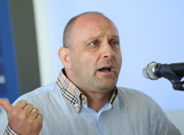 Тити Папазов, книжка, КАТ, протест
