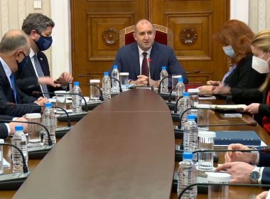 Демократична България, Христо Иванов, Атанас Атанасов, Радев, консултации