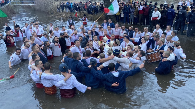 Калофер, мъжко хоро, глоба, РЗИ-Пловдив