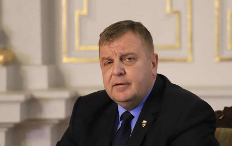 Красимир Каракачанов, Македония, позиция, правителство