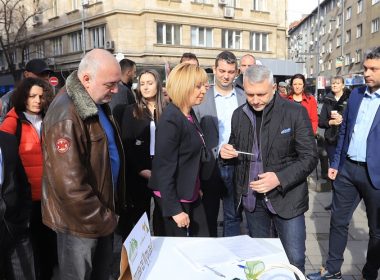 Мая Манолова, Отровното трио, Изправи се! Мутри вън, коалиция, избори