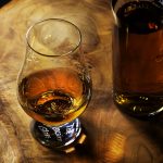 Изследват как уискито отлежава в космически условия