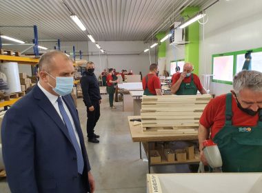 Румен Радев, малки и средни предприятия, държавна помощ