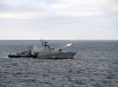 Русия, Крим, учения, армия, кораби