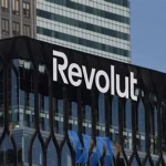Дръжте и пари в брой: Съветите на киберексперт след срива на Revolut
