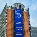 Еврокомисията отпуска 5,2 млн. евро за защита на редки лешояди в България